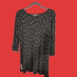 Blk & White Patterned Women's Dress w/small slit on the side, comfy, timeless